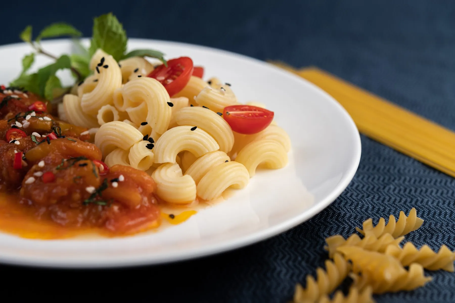 chifferini à la sauce tomate et champignons